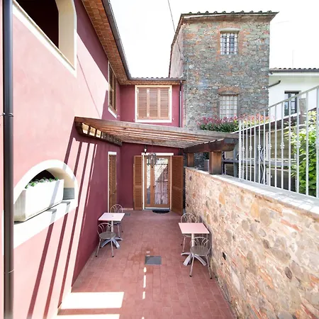 アパート Colle Del Sole With Swimming Pool